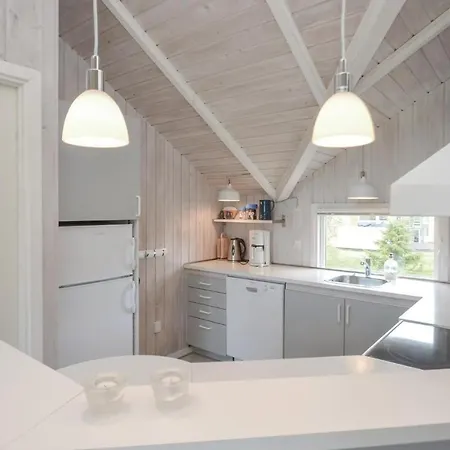 2 Bedroom Gorgeous In Vaeggerlose Holiday home Boto By