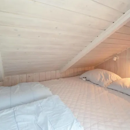 Holiday home 2 Bedroom Gorgeous In Vaeggerlose