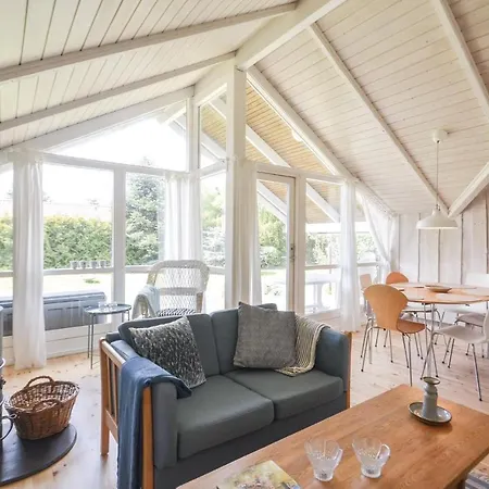 2 Bedroom Gorgeous In Vaeggerlose Holiday home Boto By