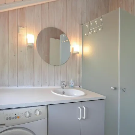 2 Bedroom Gorgeous In Vaeggerlose Holiday home Boto By