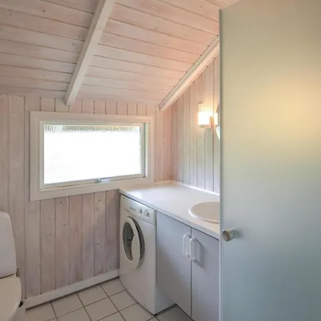 Holiday home 2 Bedroom Gorgeous In Vaeggerlose *